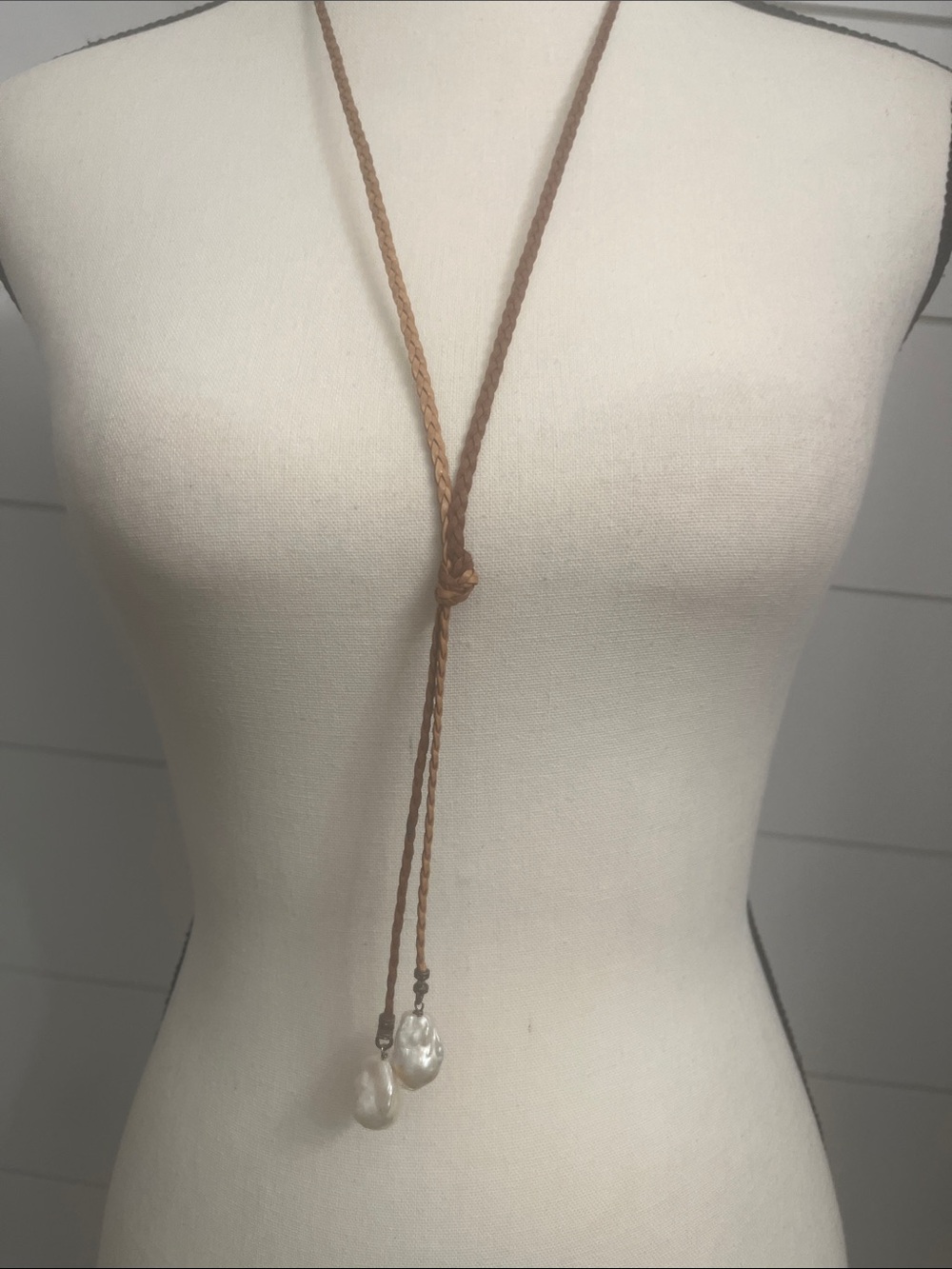 Tan Leather Lariat Necklace with Pearl Drop Accents